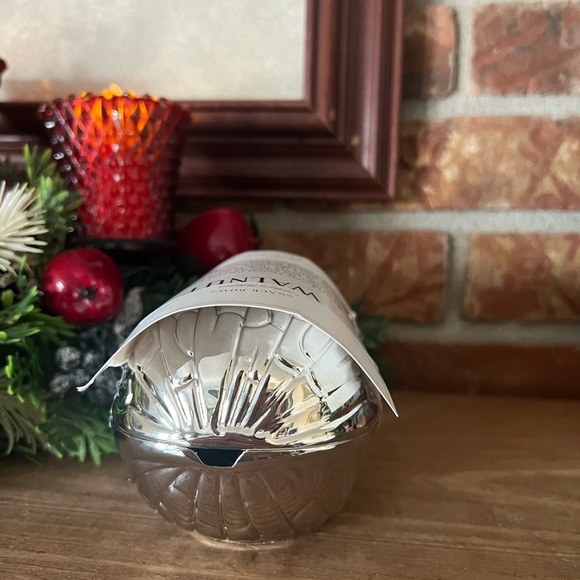 Rare Pottery Barn Silver Walnut
Shape Snack Bowl NWT‼️FINAL SALE - Picture 7 of 7